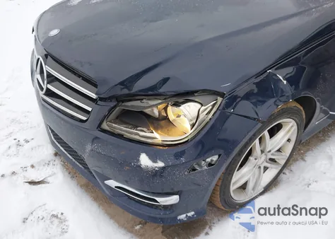 2014 Mercedes-Benz C 300 Sport 4Matic из США, поврежденный, VIN WDDGF8AB6EA940967